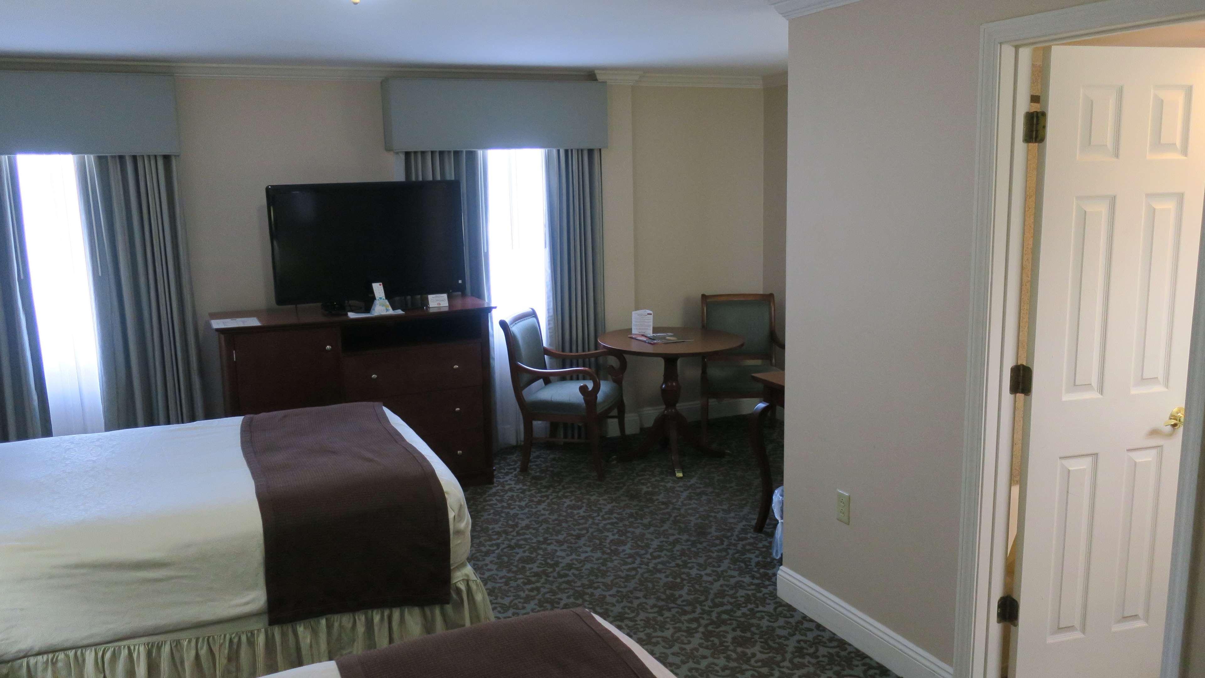 Best Western Plus French Quarter Courtyard Hotel New Orleans Bagian luar foto