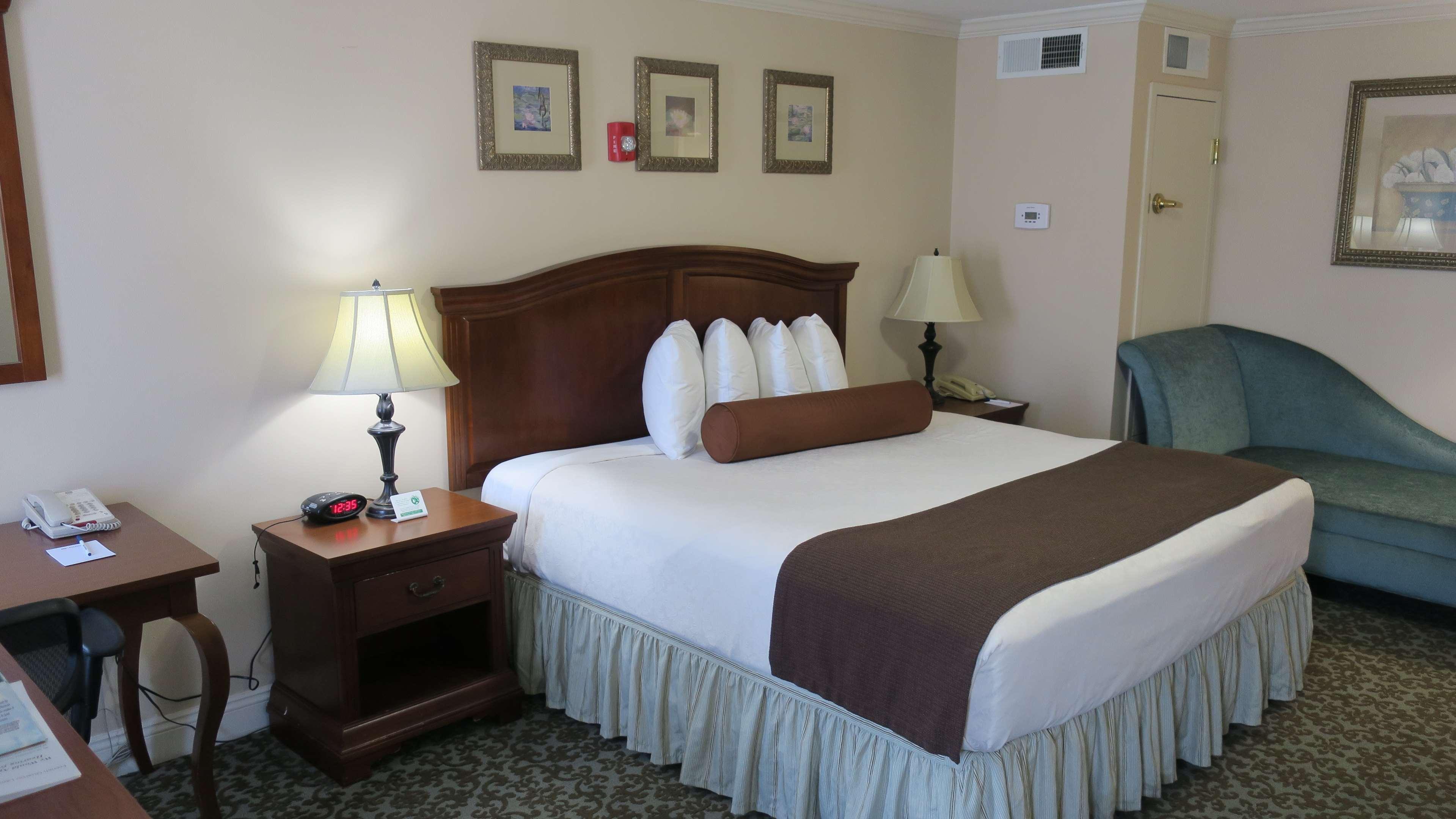 Best Western Plus French Quarter Courtyard Hotel New Orleans Bagian luar foto