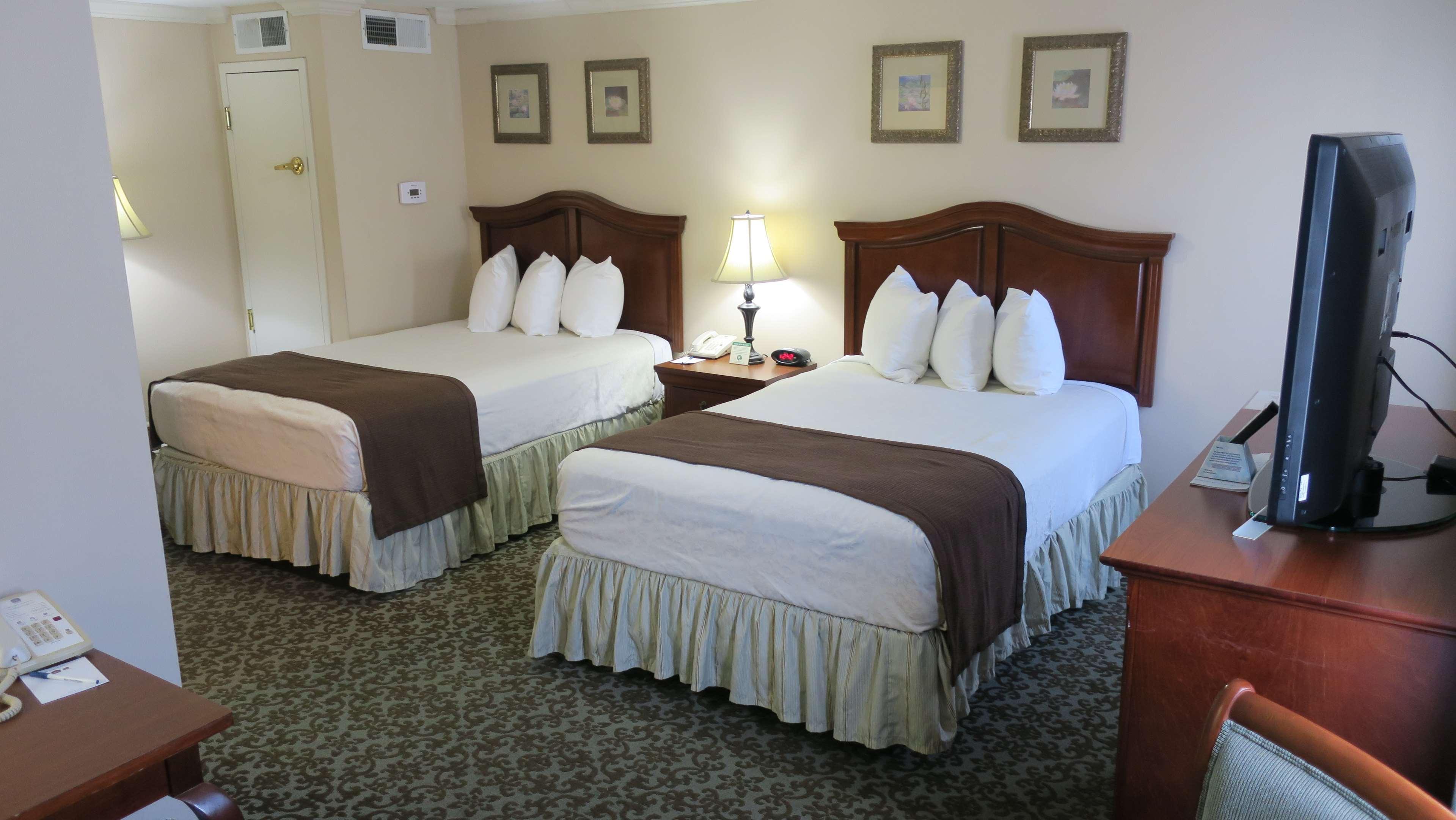 Best Western Plus French Quarter Courtyard Hotel New Orleans Bagian luar foto