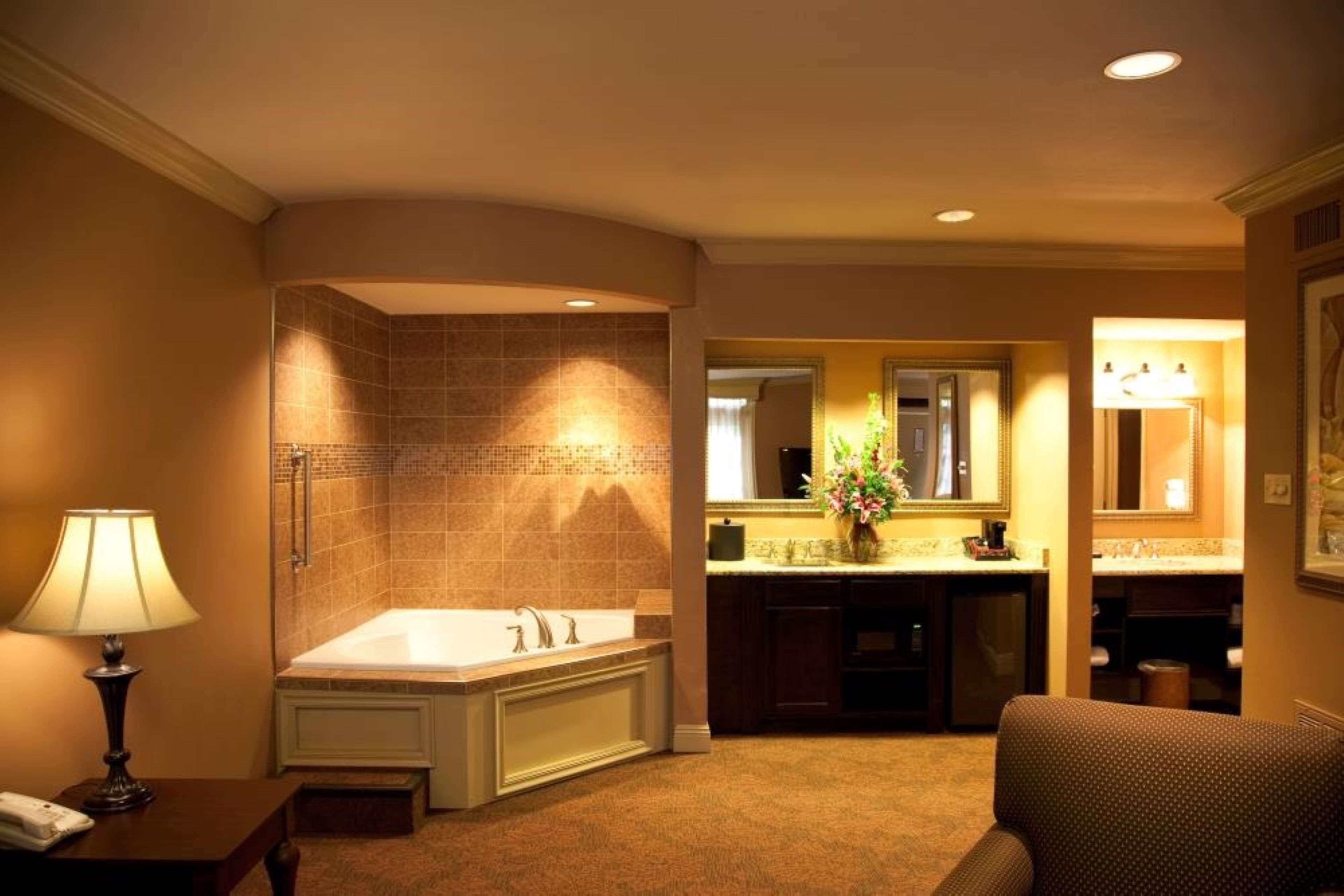 Best Western Plus French Quarter Courtyard Hotel New Orleans Ruang foto